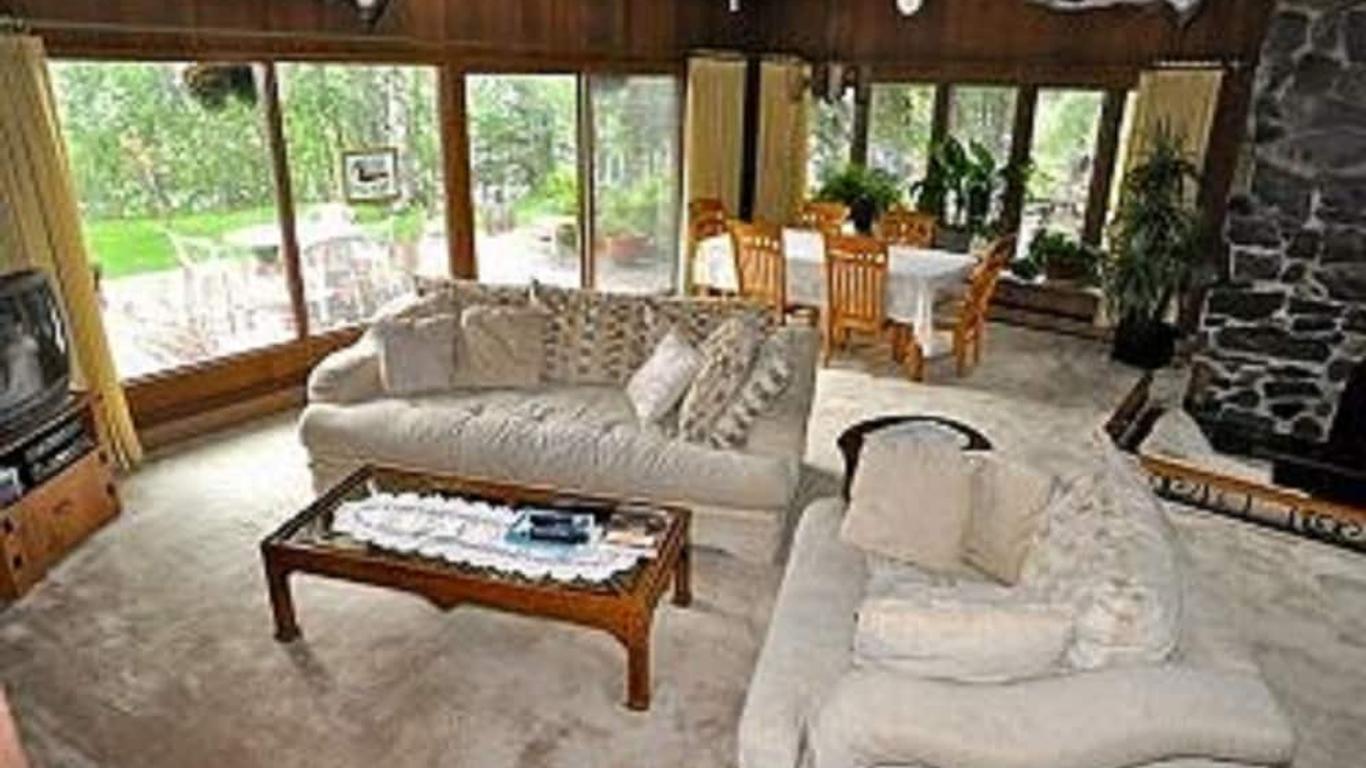 Alaska Fishing Lodge and Soldotna B&B Charters
