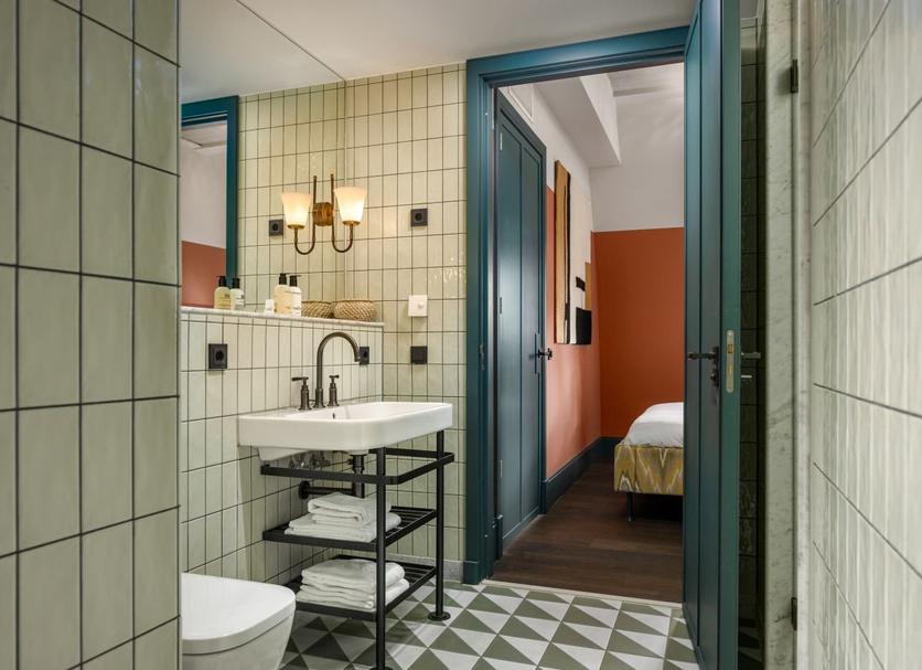 Bathroom Photo