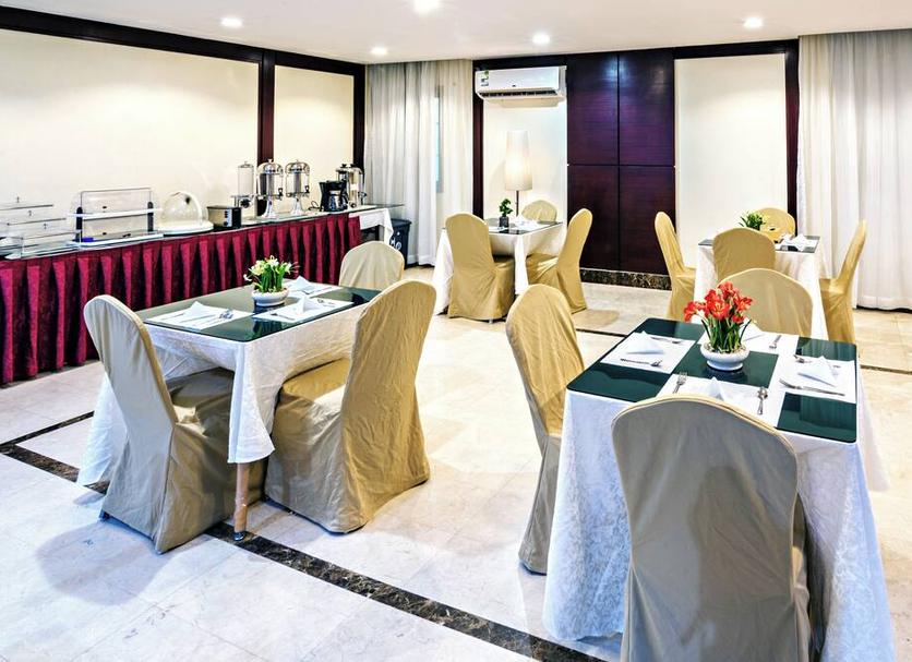 Banquet hall Photo