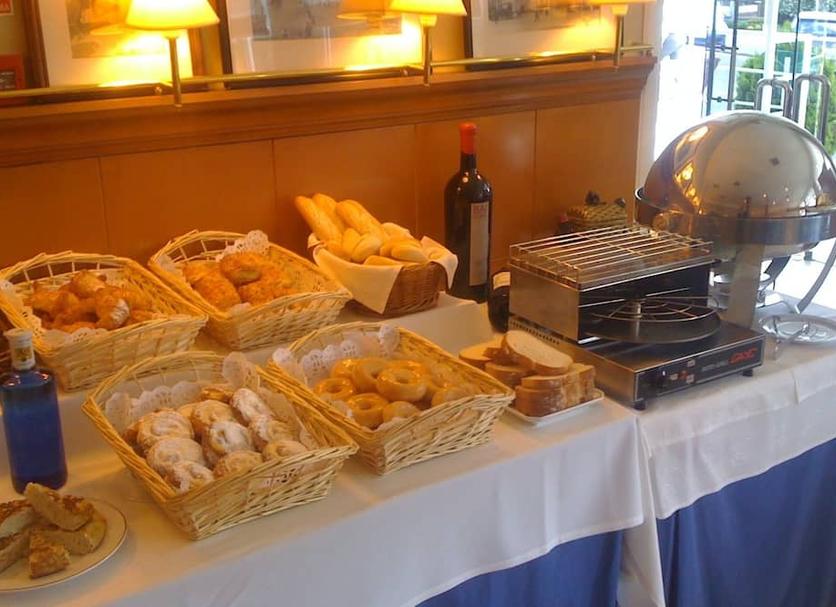 Buffet Photo