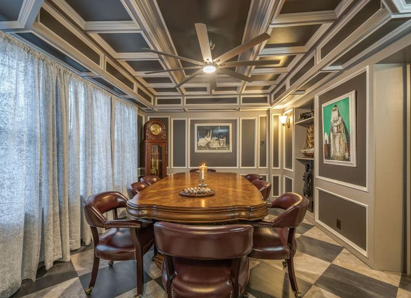 Dining room Photo