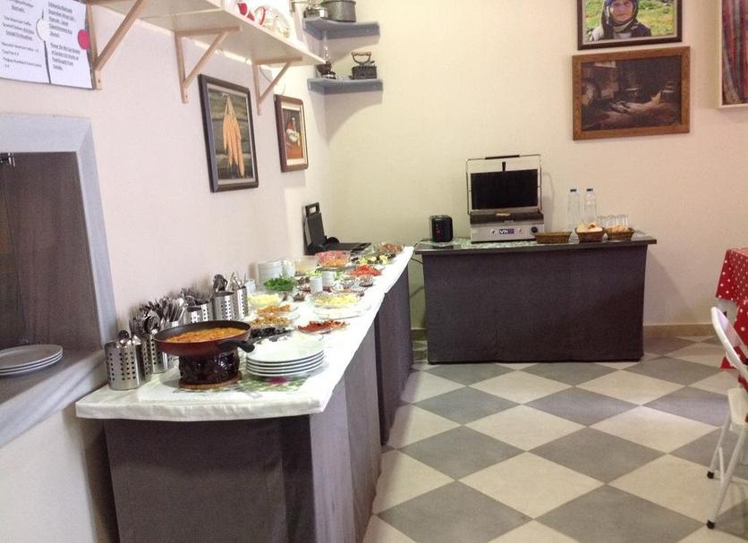 Buffet Photo