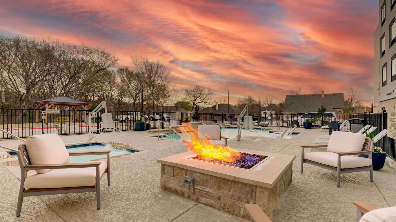 Hampton Inn & Suites Weatherford