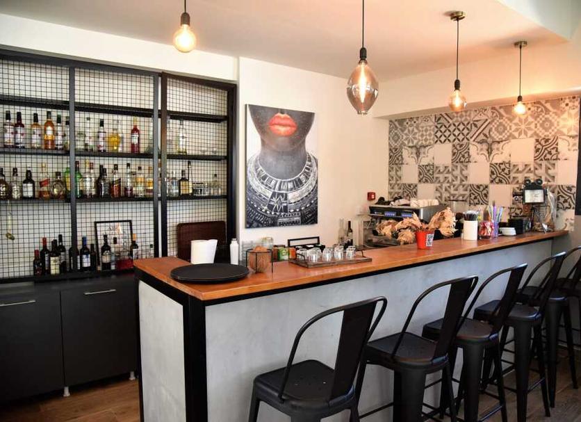 Bar Photo