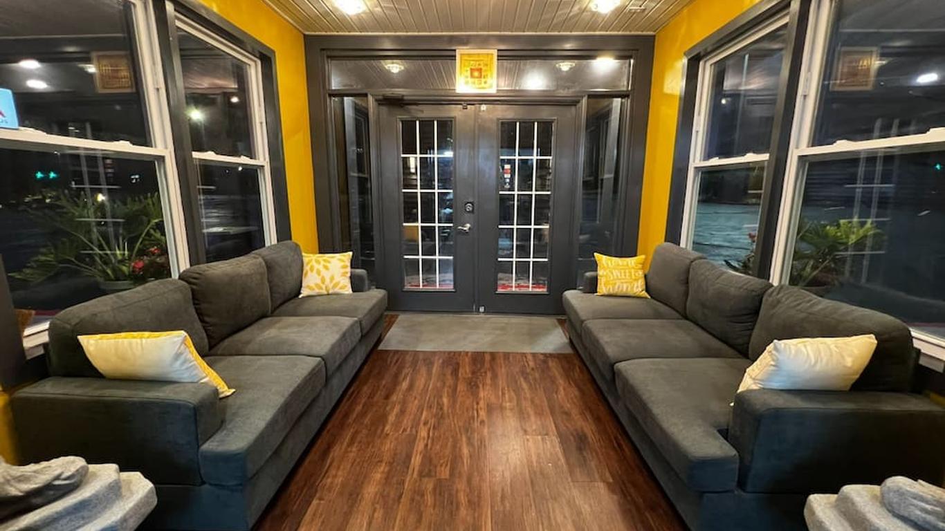 Lx Hotel, Manchester, Tennessee