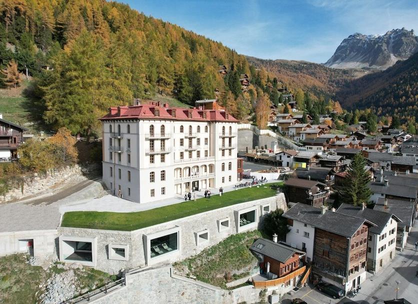 Building Photo