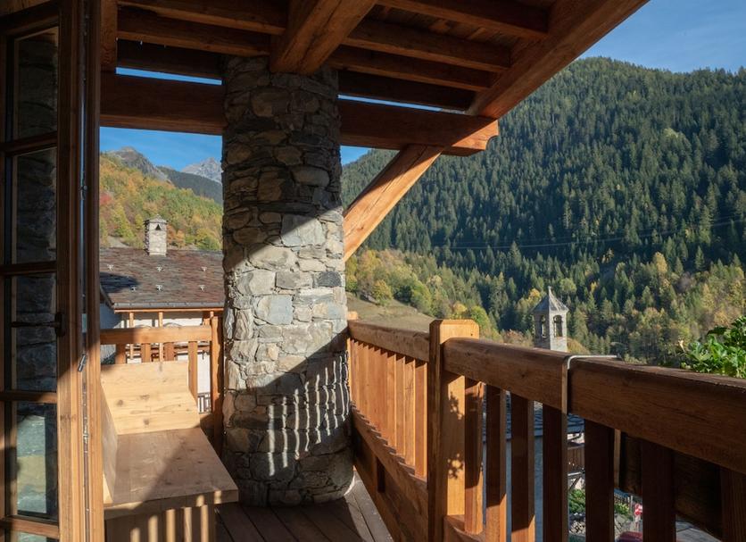Balcony Photo