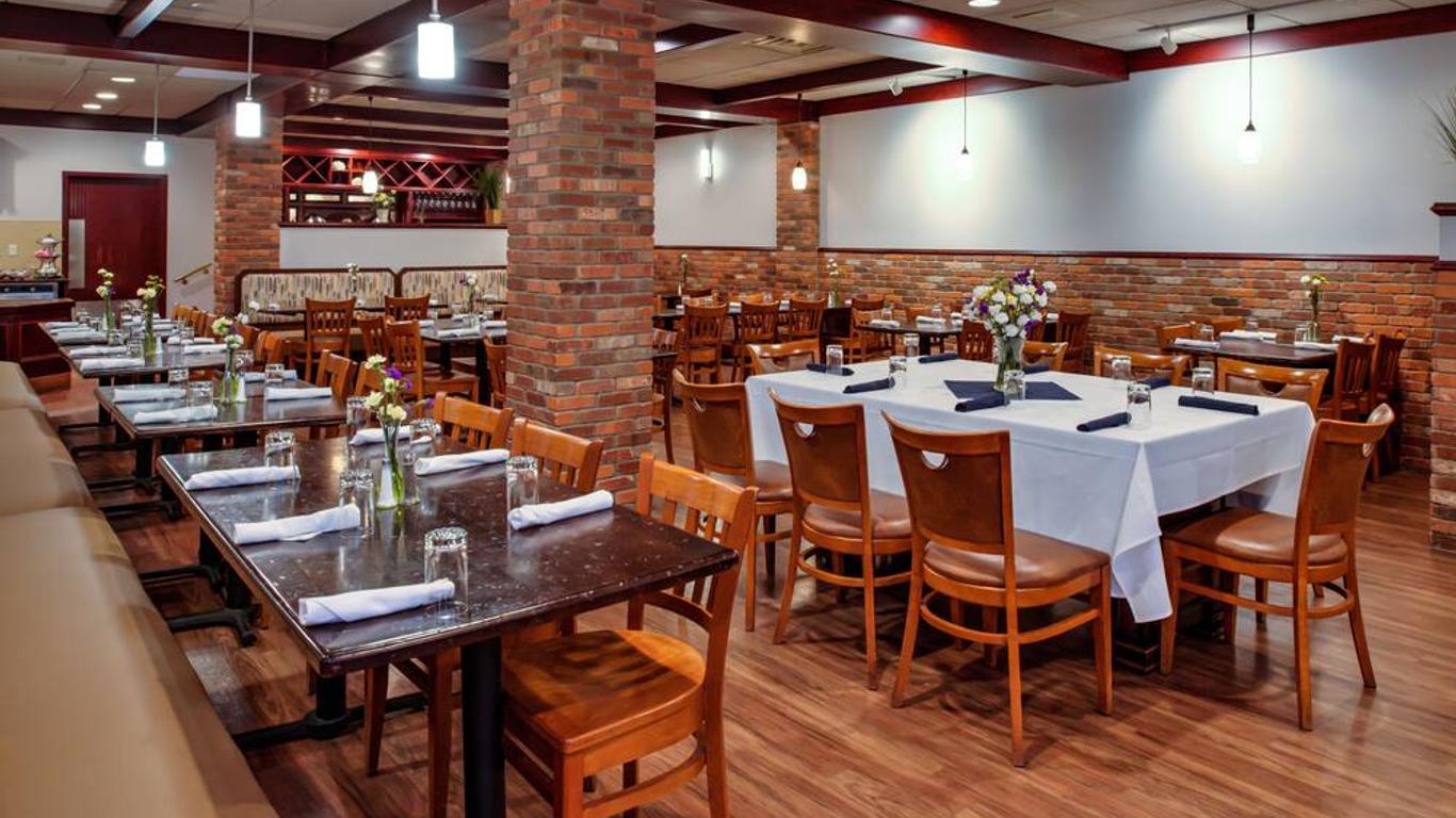 DoubleTree by Hilton Concord Downtown