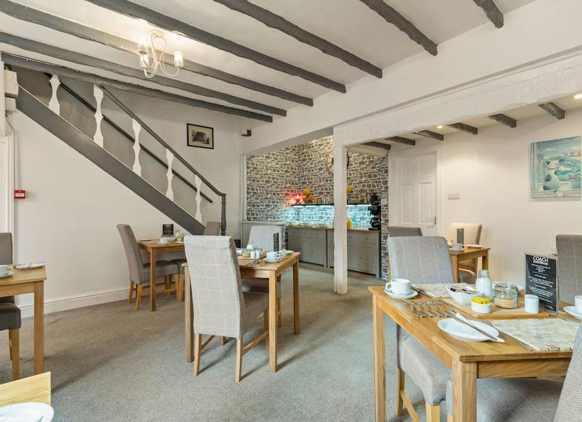 Dining room Photo