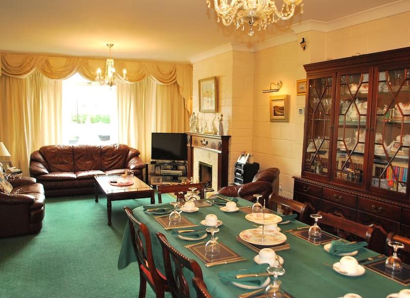 Dining room Photo