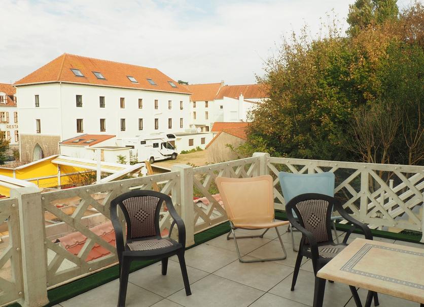 Balcony Photo