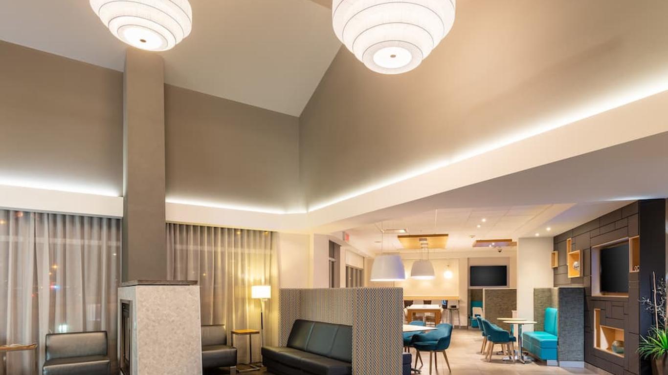 Holiday Inn Express Quebec City-Sainte Foy By IHG