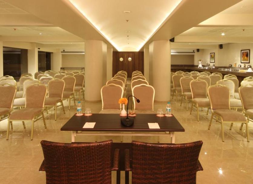 Banquet hall Photo