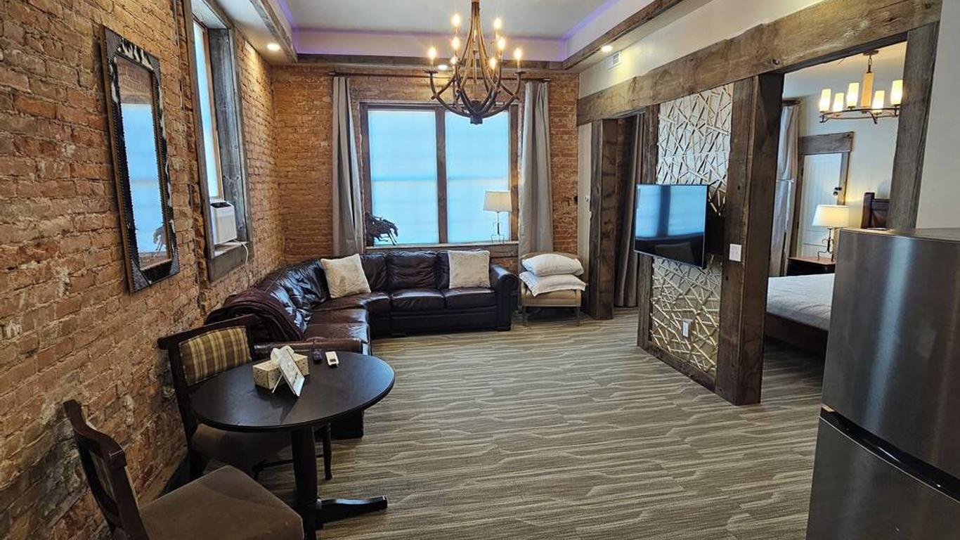 Eaglescape Suites and Event Center