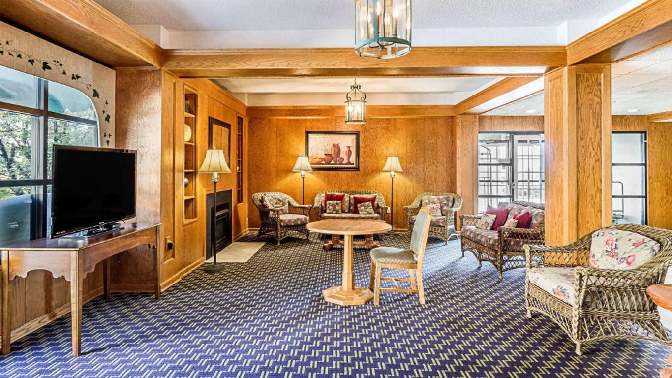 Travelodge by Wyndham Roanoke