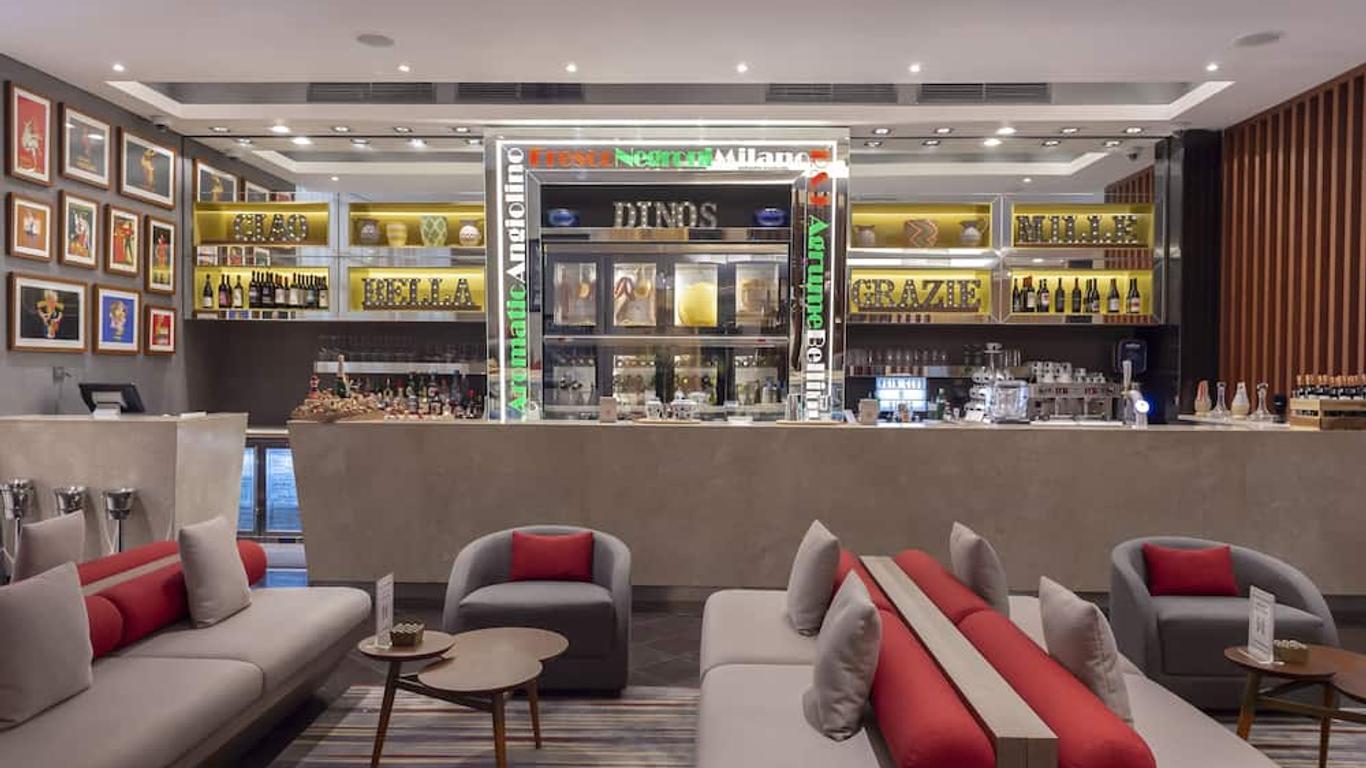 Pearl Rotana Capital Centre