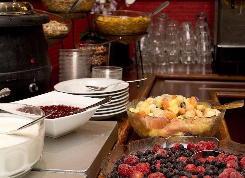 Buffet Photo