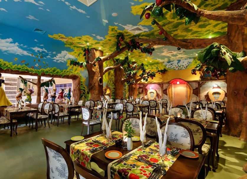 Restaurant Photo