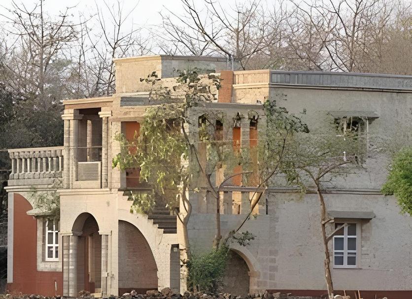 Building Photo