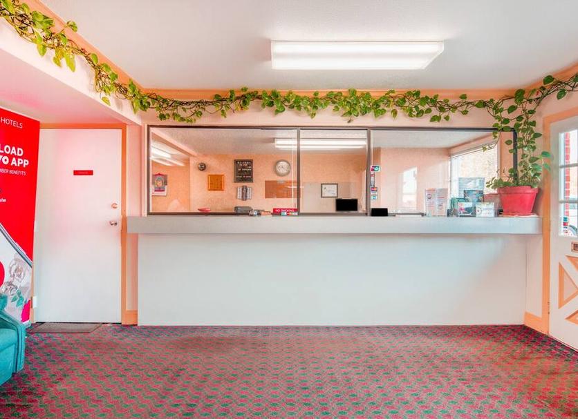 Front desk Photo