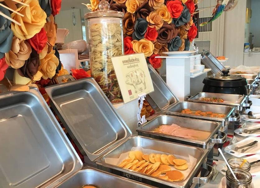 Buffet Photo