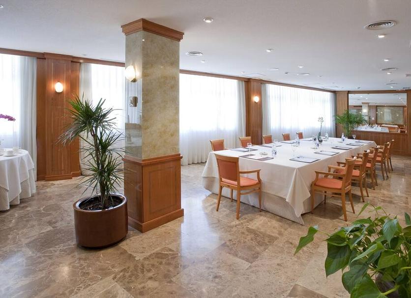 Banquet hall Photo