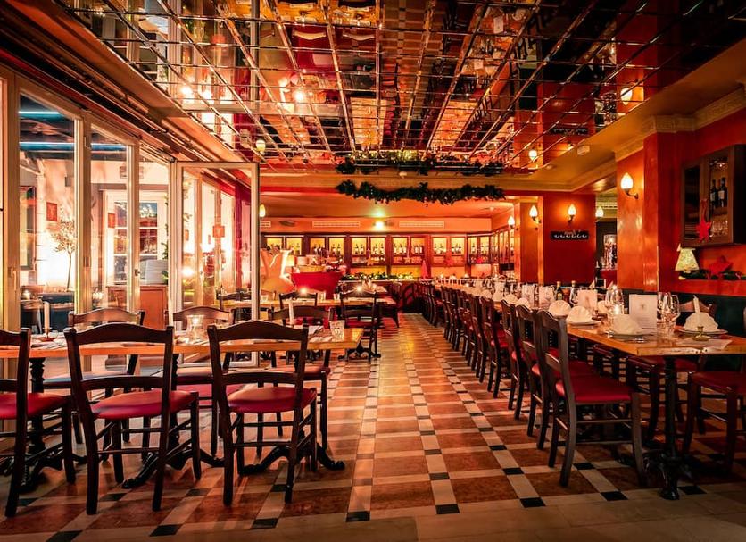 Restaurant Photo