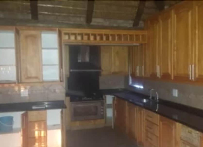 Kitchen Photo