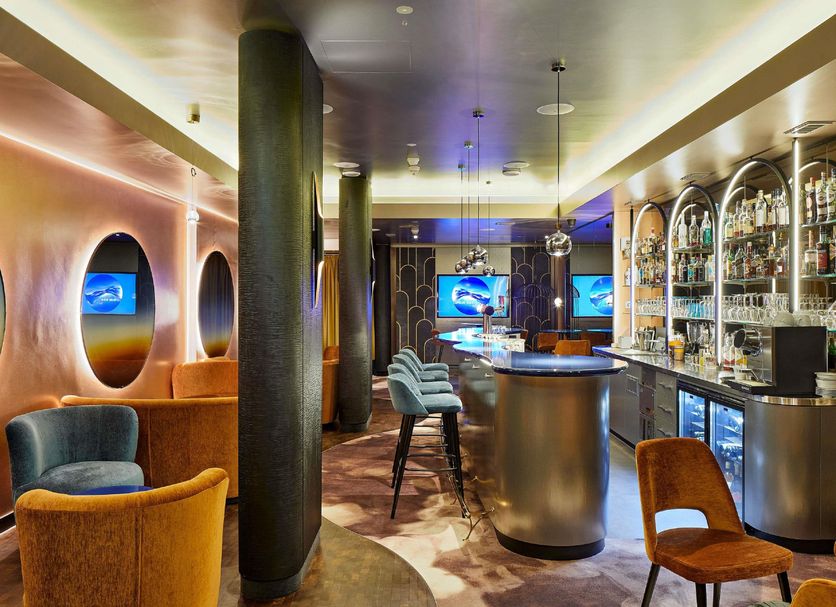 Bar Photo