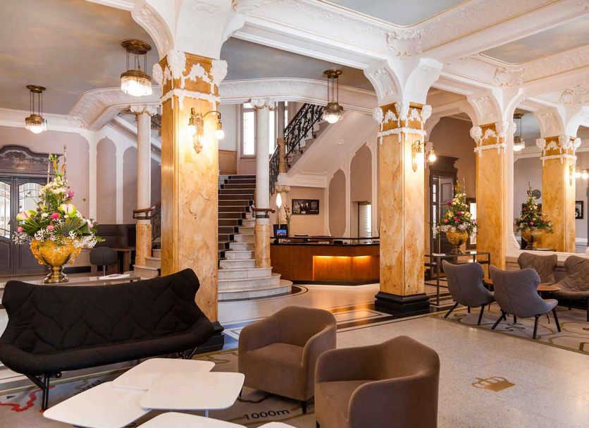 Lobby Photo