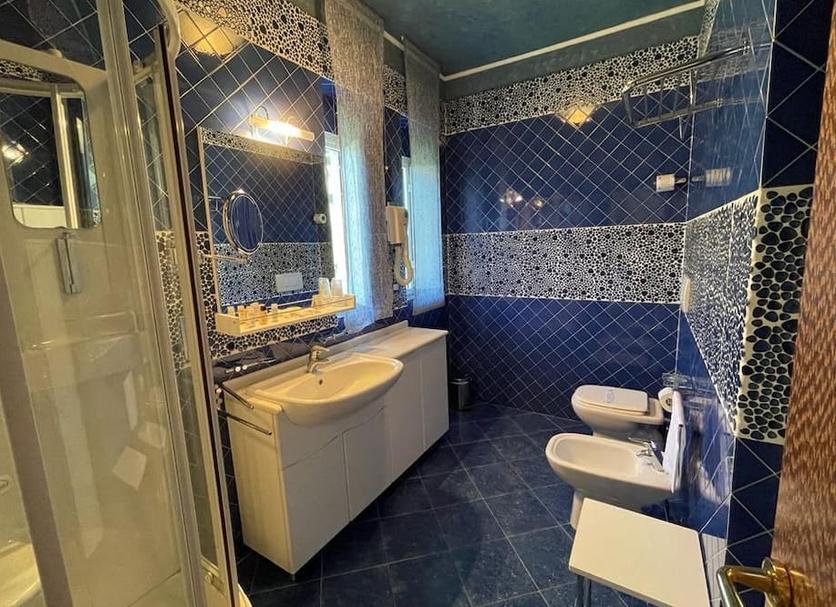 Bathroom Photo