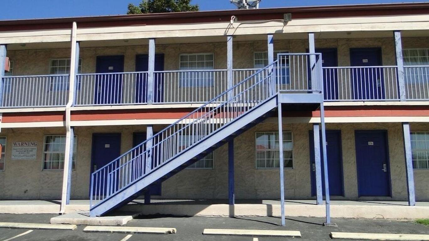 Deluxe Inn Austin