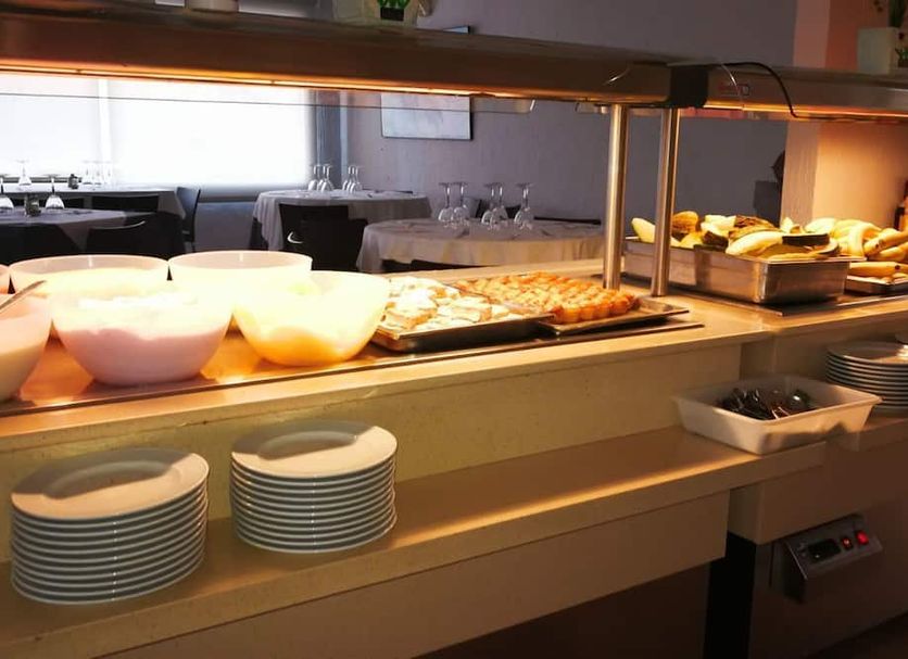 Buffet Photo