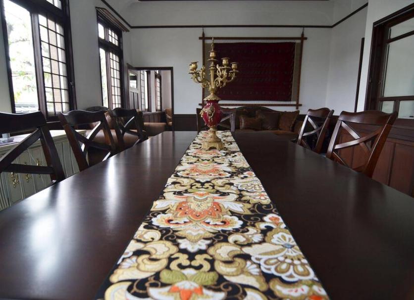 Dining room Photo