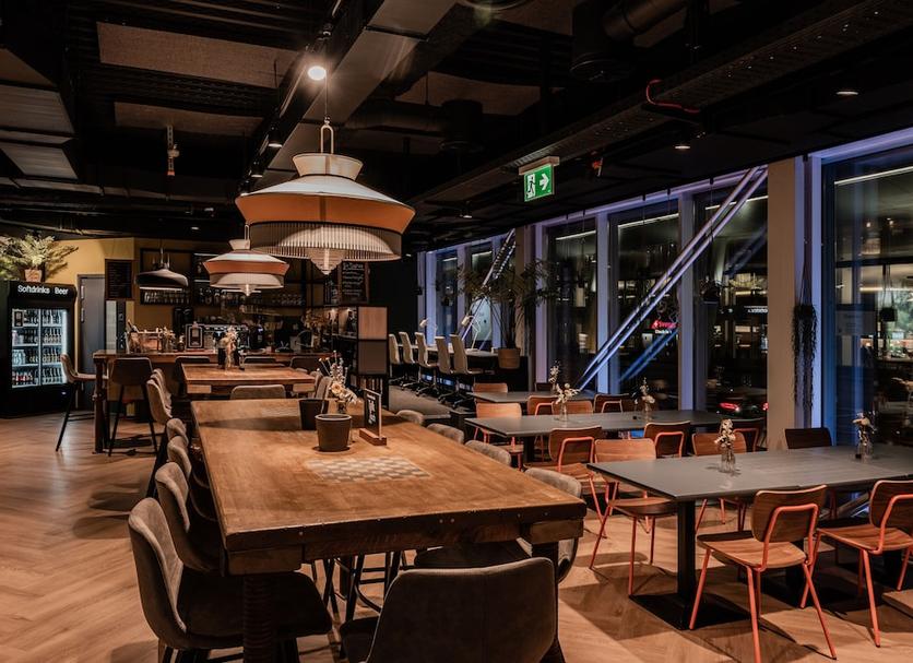 Restaurant Photo