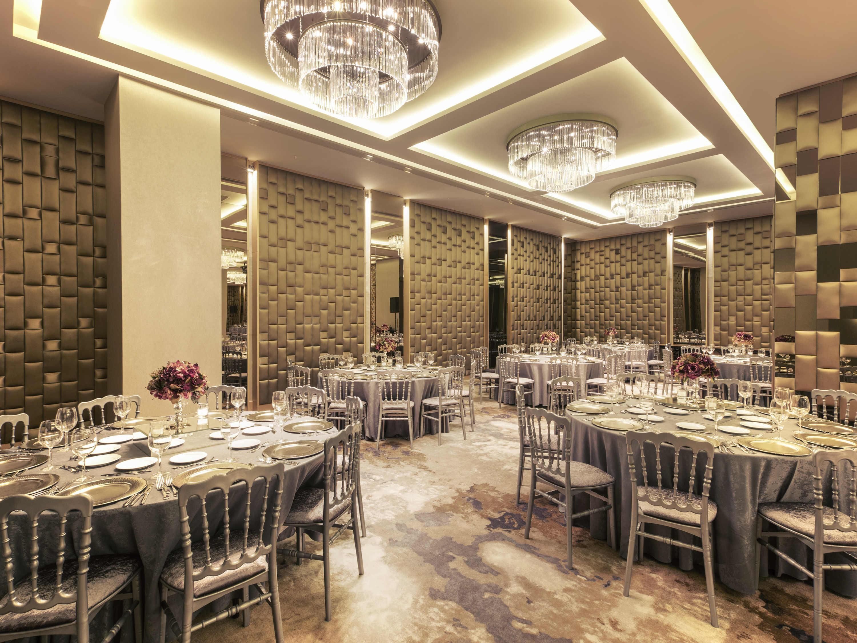 Banquet hall