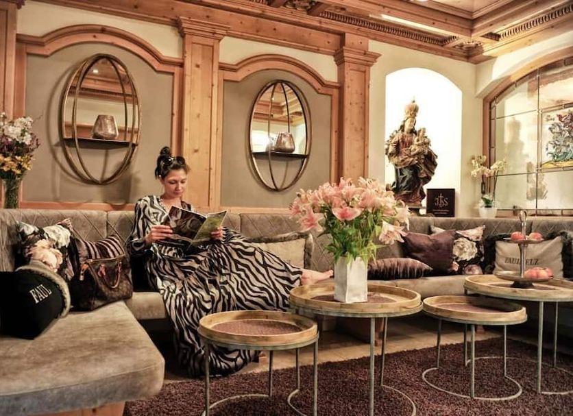 Lounge Photo