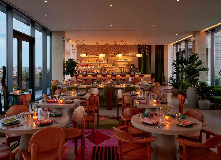 Restaurant Photo