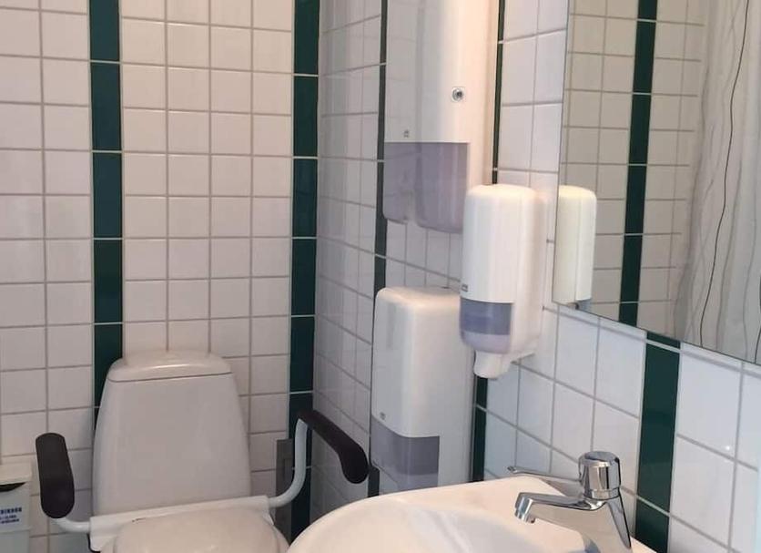 Bathroom Photo