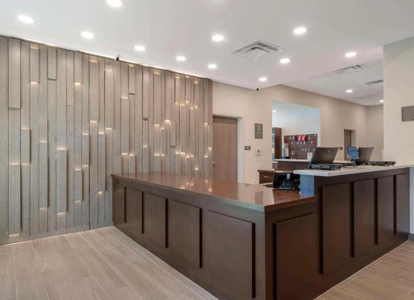 Front desk Photo