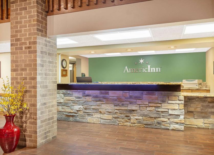 Front desk Photo