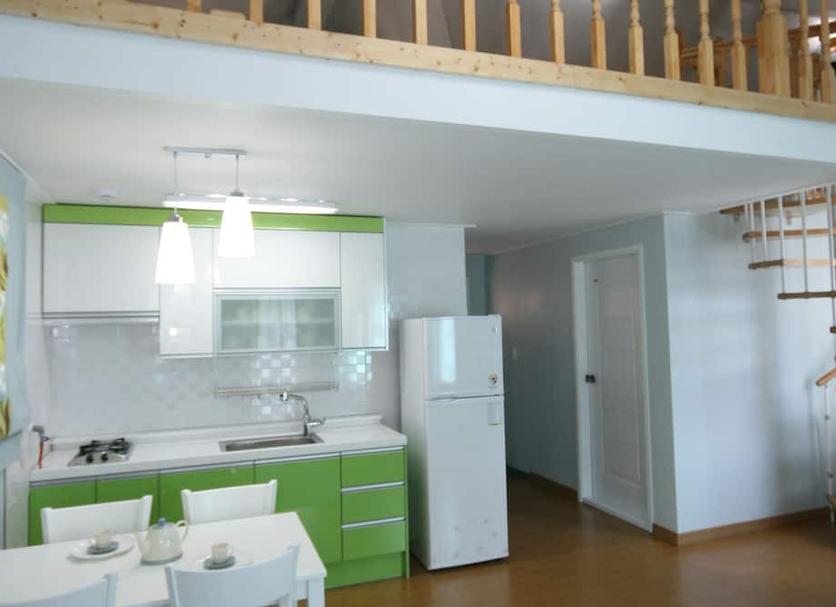Kitchen Photo
