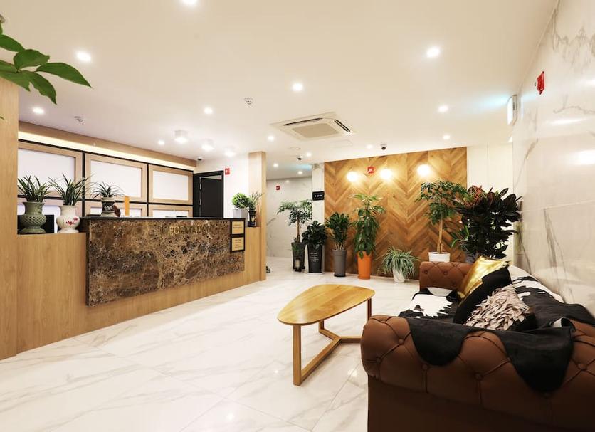 Front desk Photo