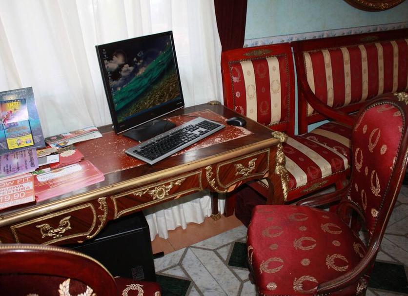 Business center Photo