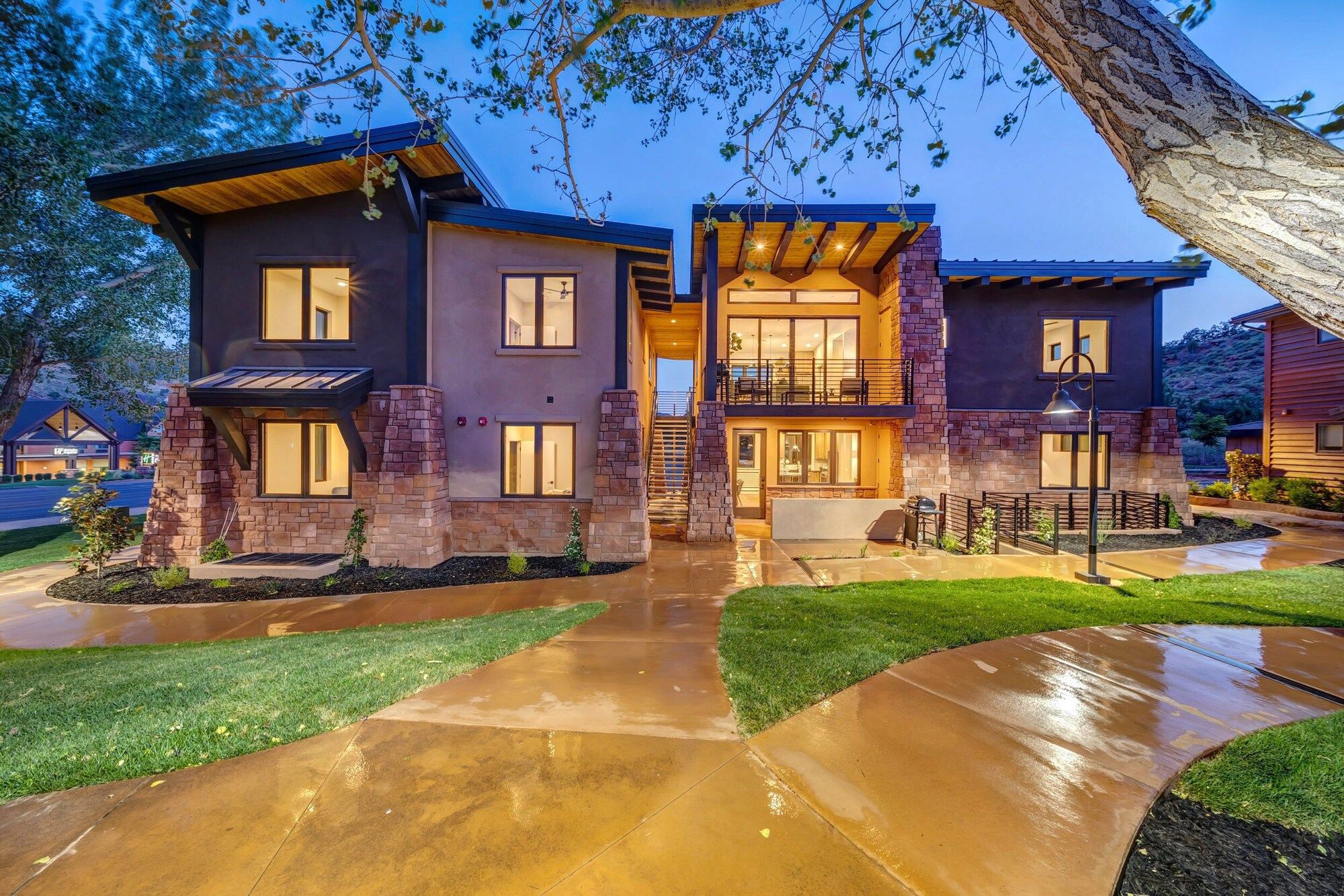 LaFave Luxury Rentals at Zion from $299. Springdale Hotel Deals