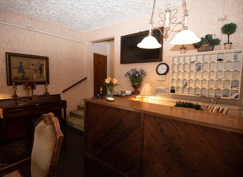 Front desk Photo
