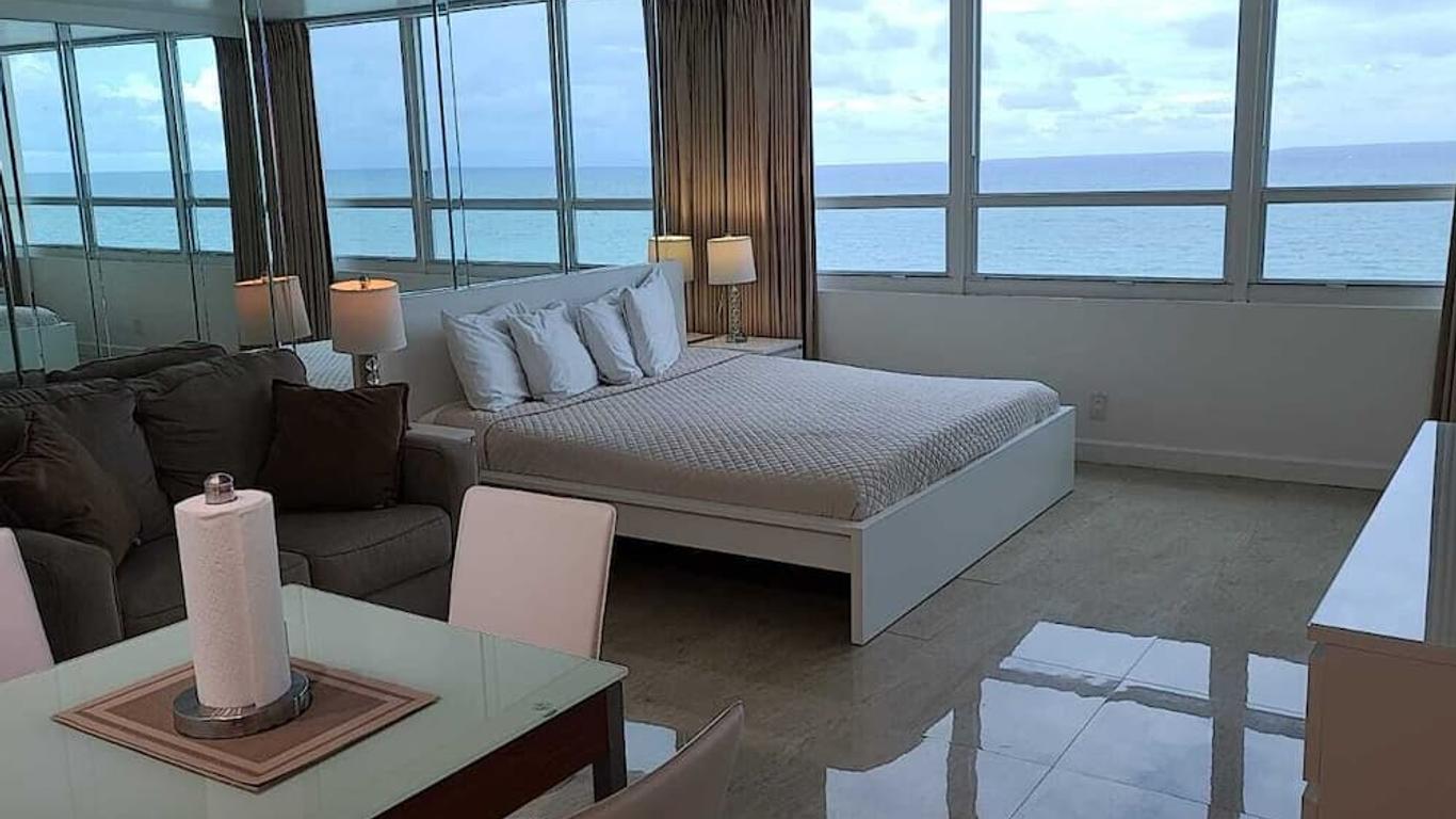 Castle Beach Club Apartments