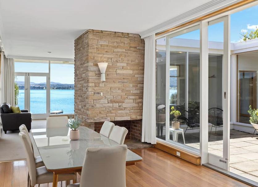Dining room Photo