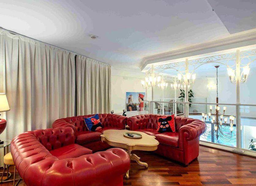 Lounge Photo