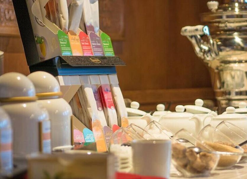 Buffet Photo